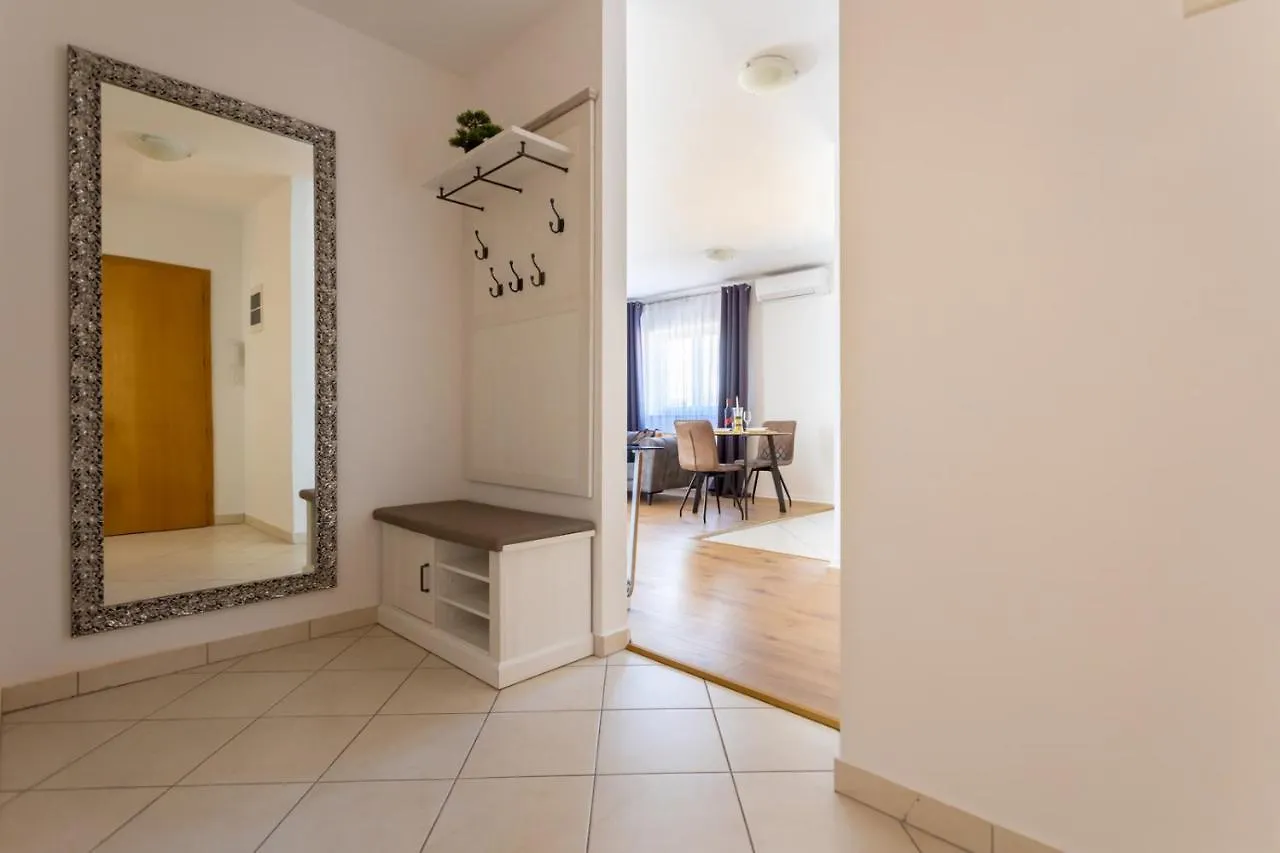 Apartment Demo Malinska Croatia